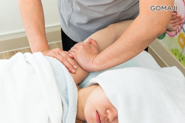 立體式手部排導按摩