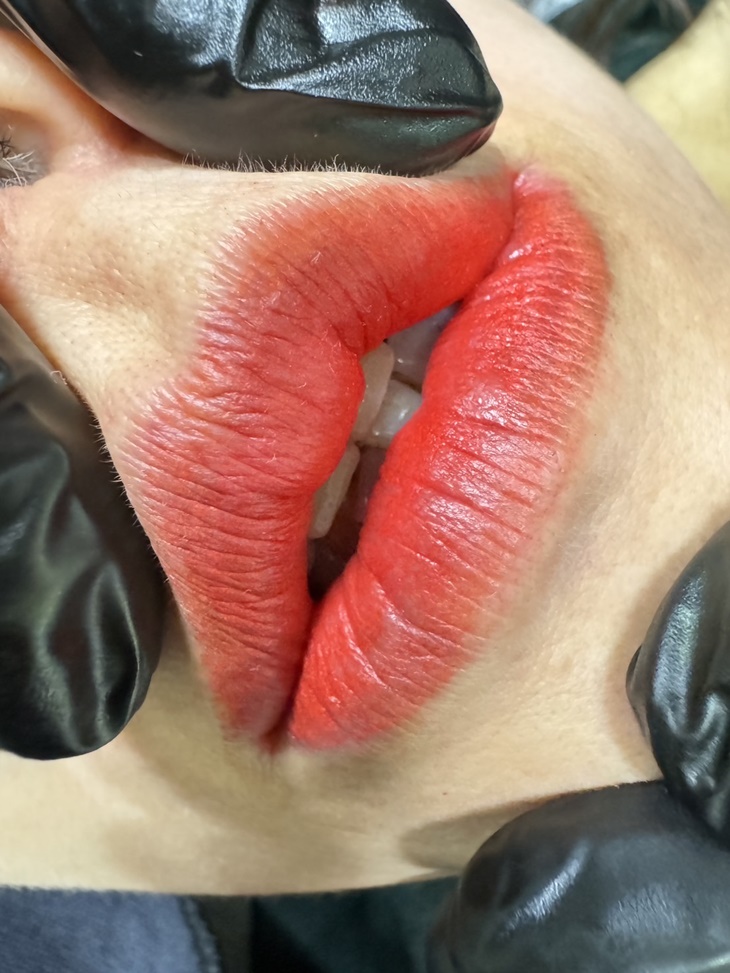 半永久手工霧唇定妝