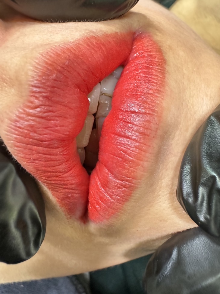 半永久手工霧唇定妝