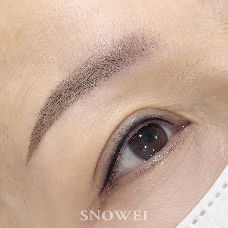 天生帶妝感眼線