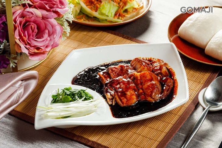 東坡肉一份(附四刈包)