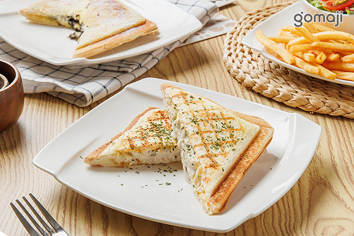 凱薩雞肉-熱壓吐司