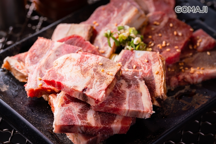 現烤美國帶骨牛小排一份