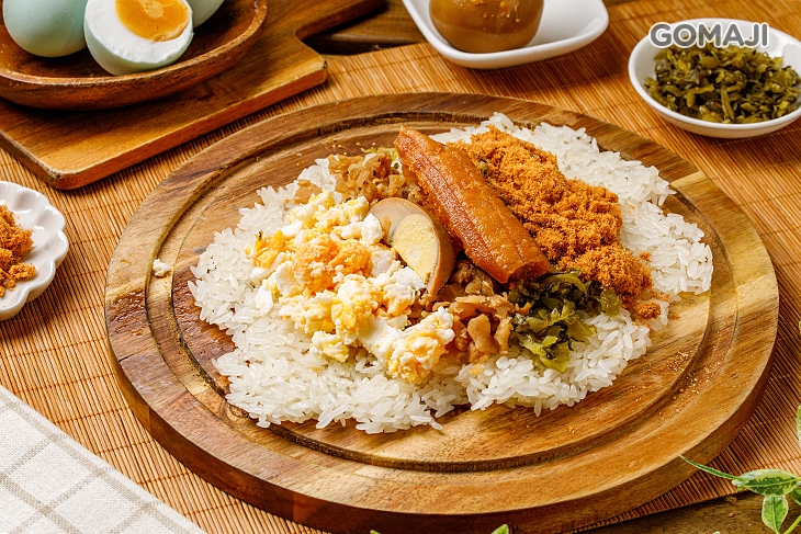 鹹鴨蛋飯糰 