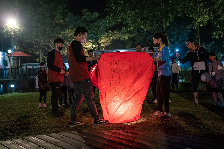 夜間晚會