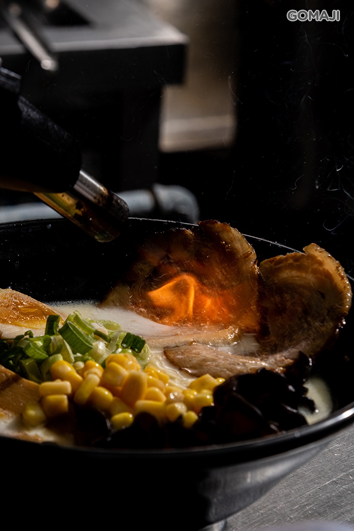 炙炎豚骨鹽味拉麵