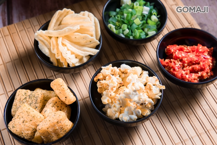 自助吧吃到飽：各式麵食、時令水果、各式飲品、爆米花、冰淇淋等