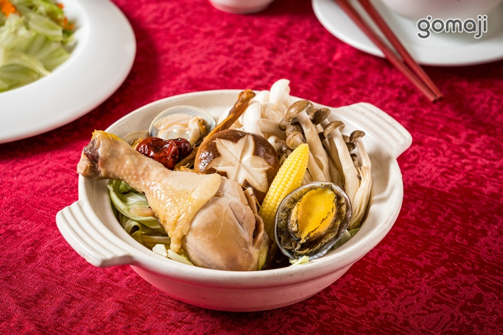 鮑魚日日黃金雞湯