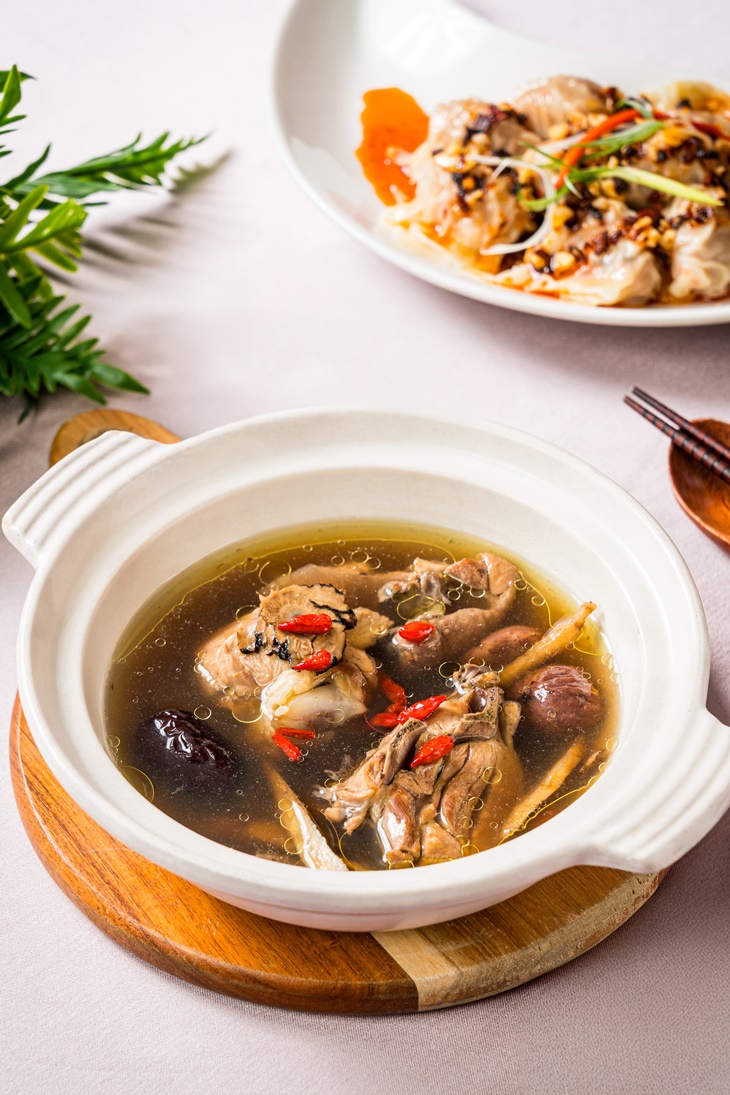御膳雞湯