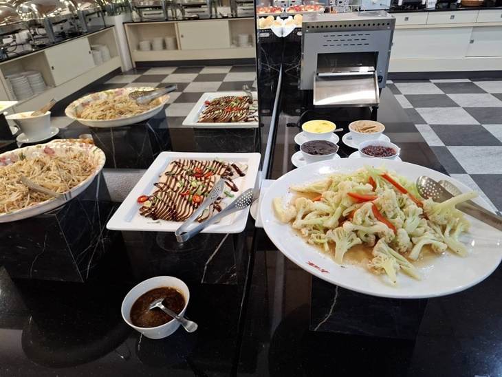 單人平假日早餐吃到飽