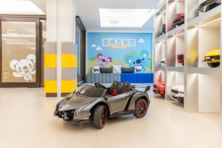 2樓童媽吉賽車場