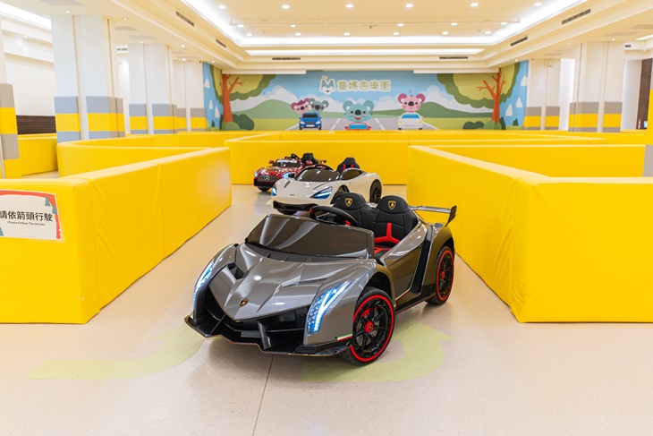 2樓童媽吉賽車場