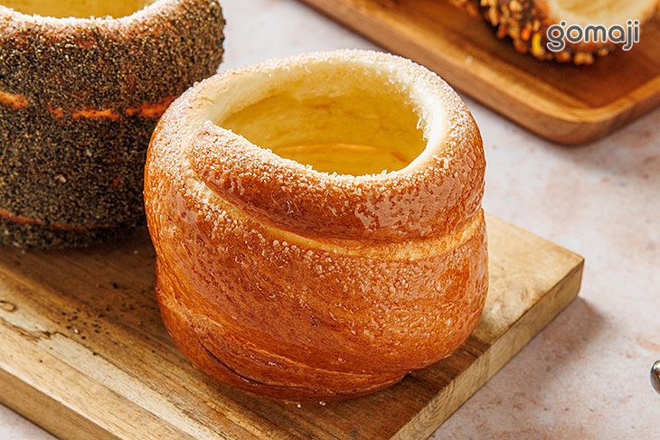 焦糖+芝麻+草莓