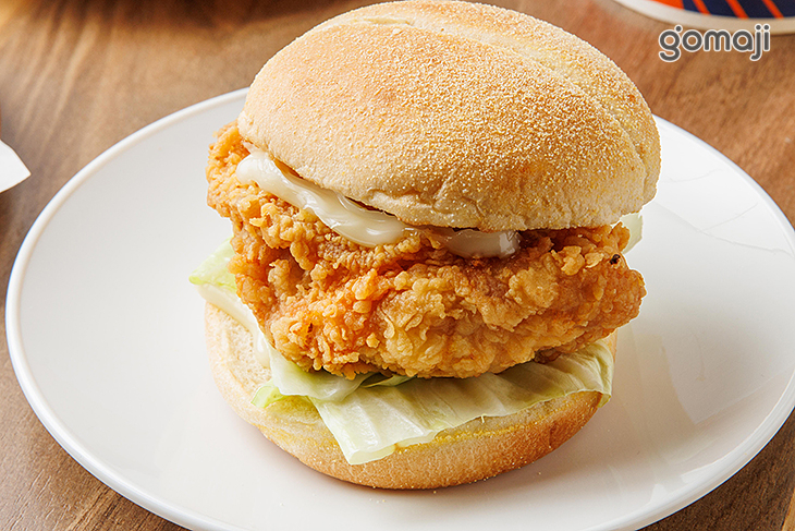 金黃炸雞腿堡