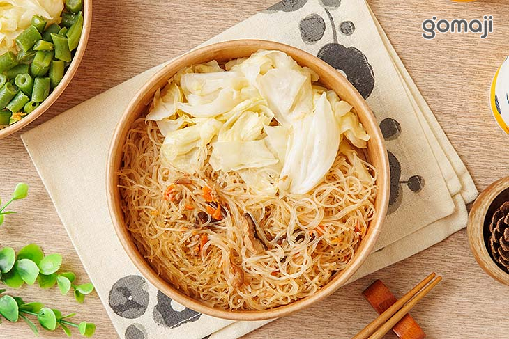 炊粉佐雞汁時蔬