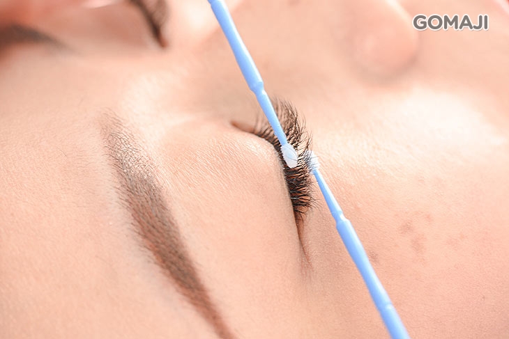 眼周及睫毛清潔