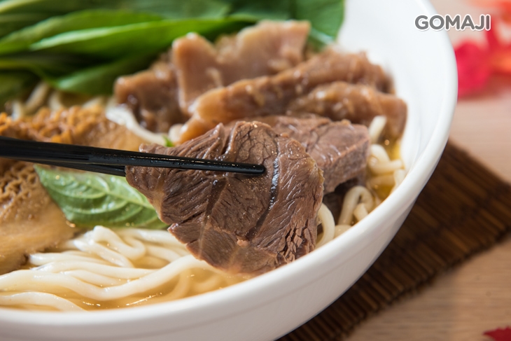 三寶牛肉麵(清燉)