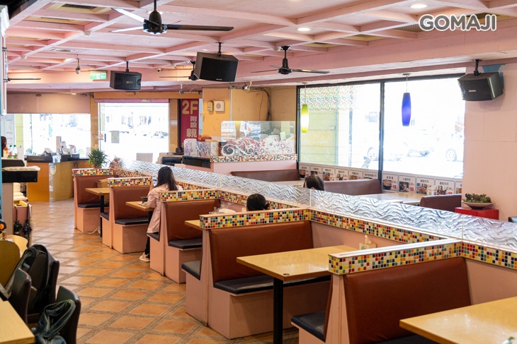 小鉄塔複合式餐廳Tea Tok Cafe'