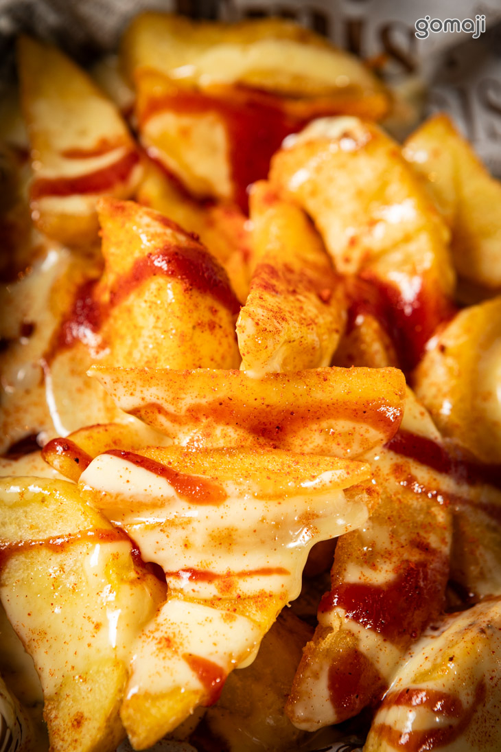 契型薯塊佐辣味番茄醬