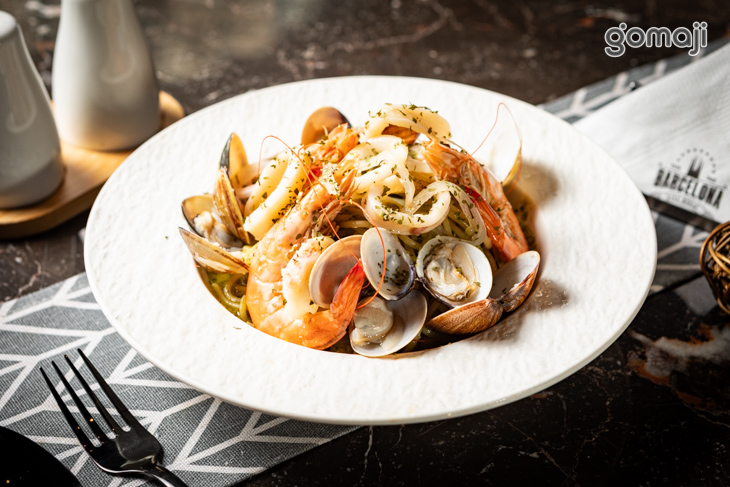 青醬海鮮義大利麵