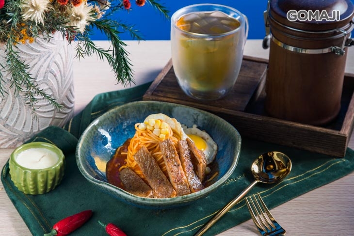 番茄肉醬鐵板炒麵餐