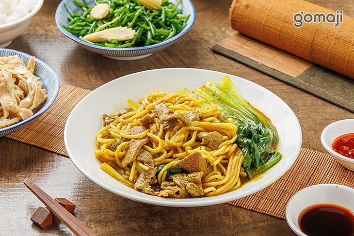 炒咖哩牛肉麵