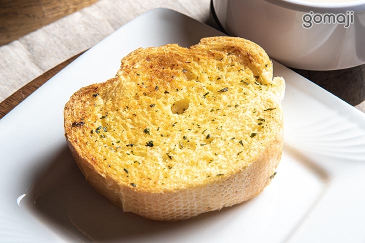 可升級套餐（法式香蒜麵包＋奶油玉米培根濃湯）