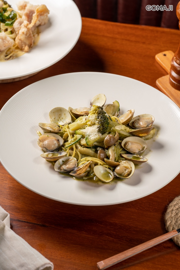 蛤蜊青醬義大利麵