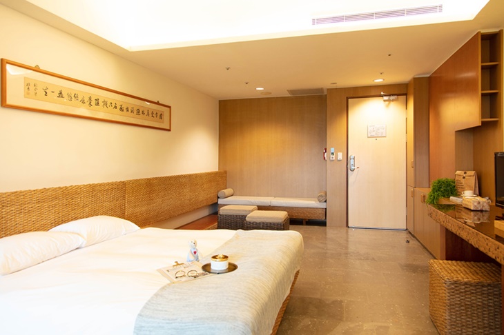 鹿春精緻溫泉客房雙人房