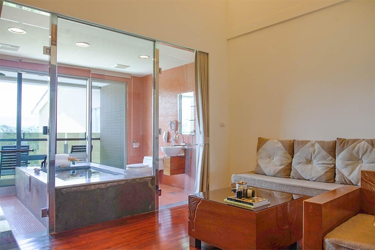 鹿景豪華溫泉客房