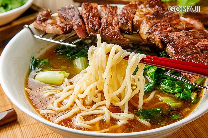 牛排牛肉麵一份