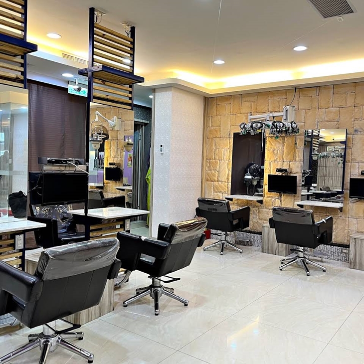 PS73 Hair Salon