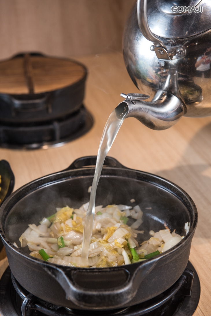 東北酸菜白肉鍋