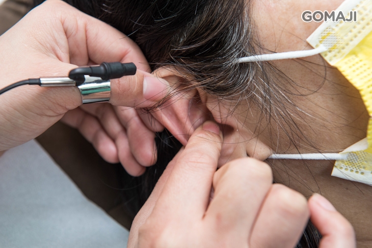 耳部反射區按摩