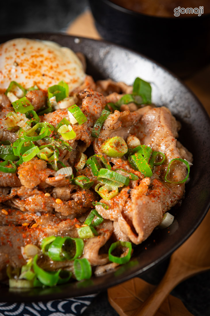 燒炙牛肉丼(使用USDA Prime頂級美國肩小排)