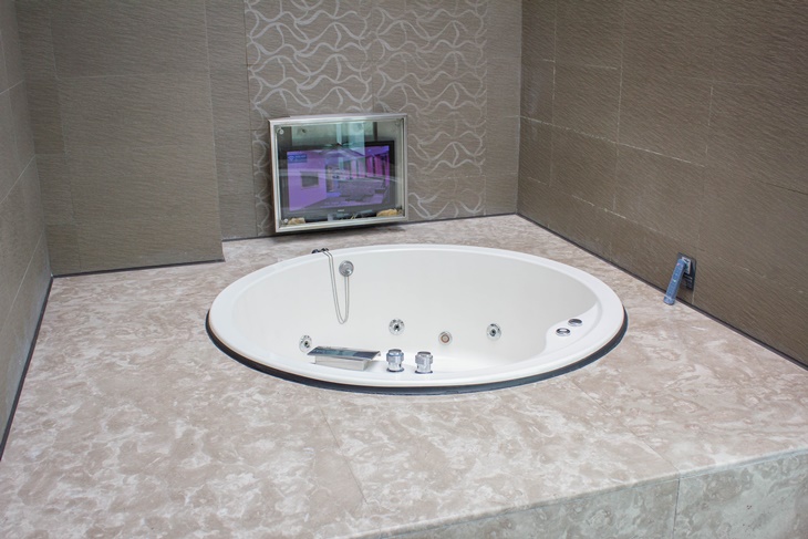 總統泳池KTV四人套房