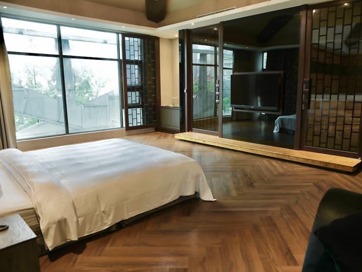 總統泳池KTV套房（雙人）