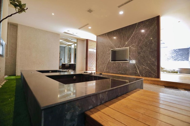 總統泳池KTV套房（雙人）