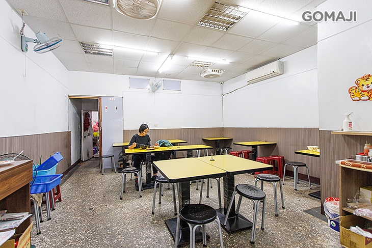 黑媽媽鴨肉麵食館