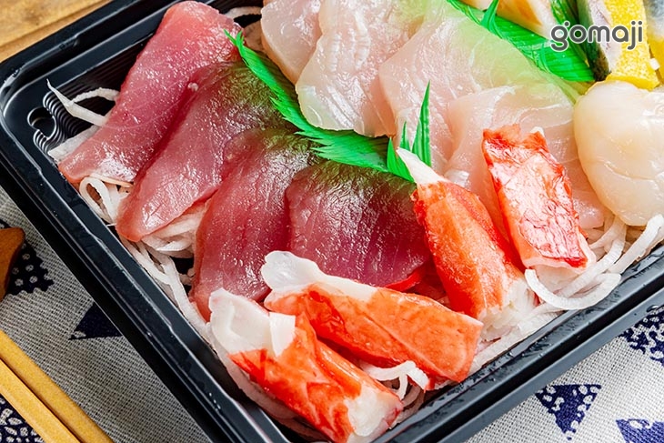 大盒生魚片