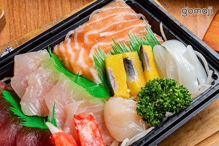大盒生魚片