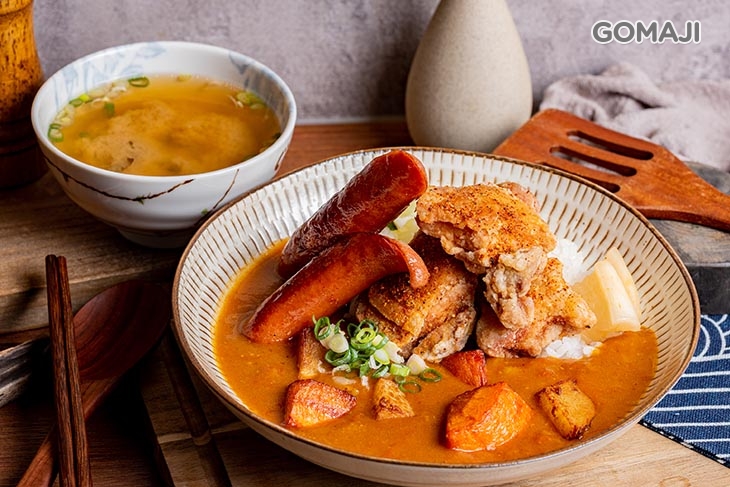 炸雞咖哩(辛)+德式香腸+味噌湯