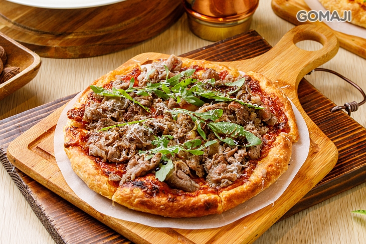 佛羅倫斯牛肉起司披薩