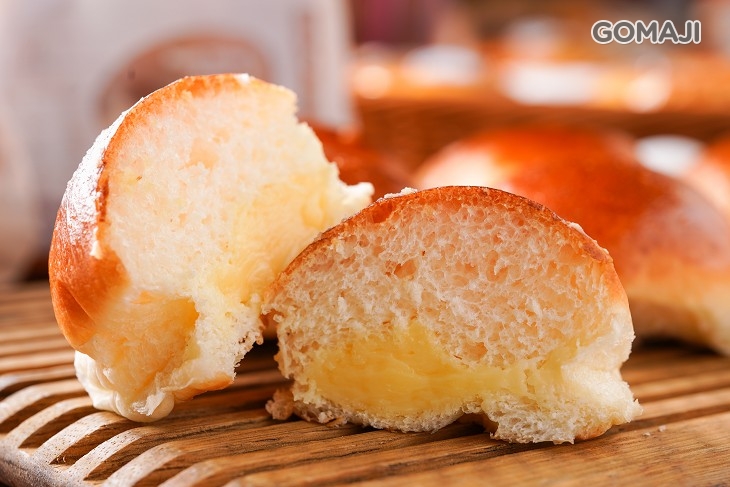 卡士達奶油餐包