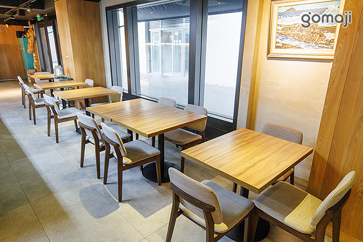 JM Café & Bistro