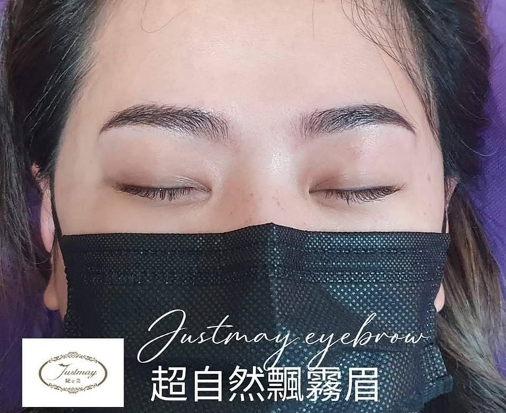 專業量身訂製-30年國家美容乙級專業資歷！仿真精緻飄霧眉(適合原本有疤痕/空洞/無眉尾的眉毛)