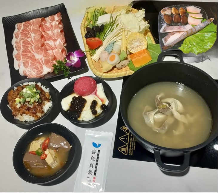 豬肉海陸鍋+蔬菜吧吃到飽
