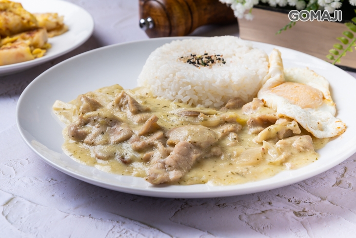  英式奶油燉肉飯