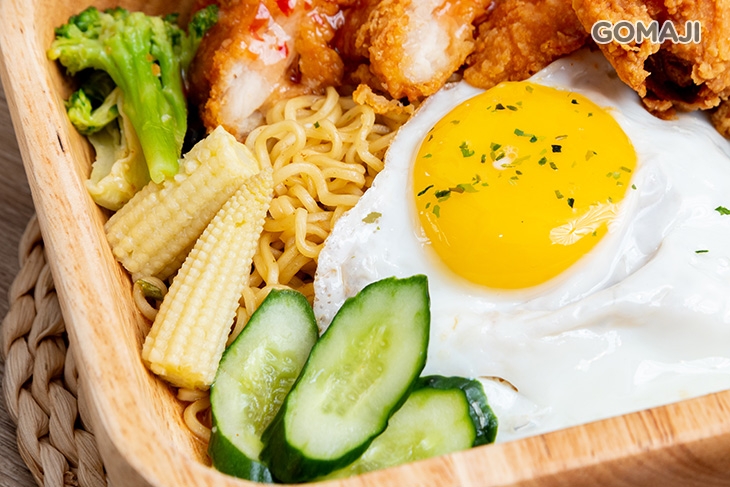 泰式椒麻脆雞炒泡麵