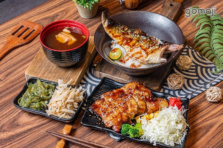 霸王雙拼定食
